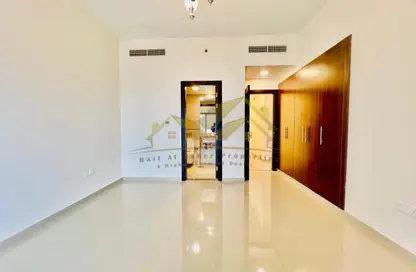 Apartment - 1 Bedroom - 2 Bathrooms for rent in Jumeirah Garden City - Al Satwa - Dubai