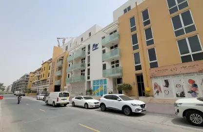 عمارة بالكامل - 2 غرف نوم - 3 حمامات للايجار في قرية الجميرا سركل - دبي