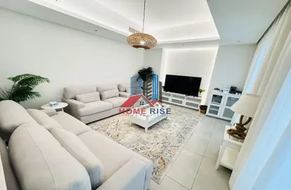 Townhouse - 4 Bedrooms - 5 Bathrooms for rent in Sharjah Sustainable City - Sharjah