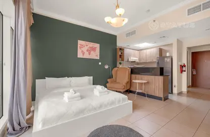 Apartment - Studio - 1 Bathroom for sale in Burj Al Nujoom - Downtown Dubai - Dubai