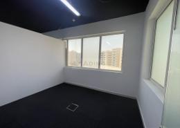 صورةغرفة فارغة لـ: مكتب - 1 حمام للكراء في مكاتب و محلات ارجمند - مجمع دبي للإستثمار - دبي, صورة 1