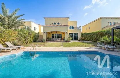 Villa - 4 Bedrooms - 5 Bathrooms for sale in Legacy - Jumeirah Park - Dubai