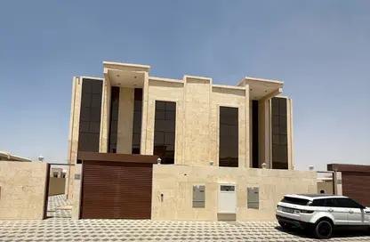 فيلا - 8 غرف نوم - 8 حمامات للبيع في الطي شرق - السيوح - الشارقة