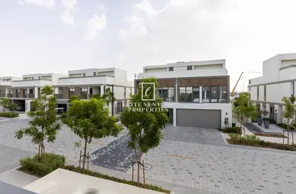 Villa - 4 Bedrooms - 5 Bathrooms for rent in Aura - Tilal Al Ghaf - Dubai