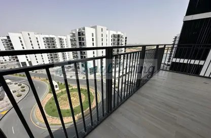 Balcony image for: Apartment - 1 Bedroom - 1 Bathroom for rent in Waters Edge - Yas Island - Abu Dhabi, Image 1