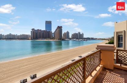 Villa - 4 Bedrooms - 5 Bathrooms for rent in Garden Homes Frond A - Garden Homes - Palm Jumeirah - Dubai
