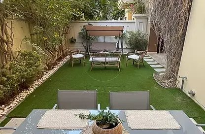 Garden image for: Villa - 4 Bedrooms - 5 Bathrooms for rent in Saadiyat Beach Villas - Saadiyat Beach - Saadiyat Island - Abu Dhabi, Image 1