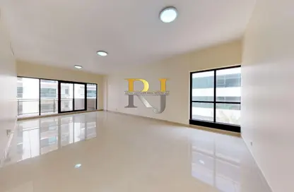 Apartment - 4 Bedrooms - 4 Bathrooms for rent in Golden Sands 9 - Mankhool - Bur Dubai - Dubai