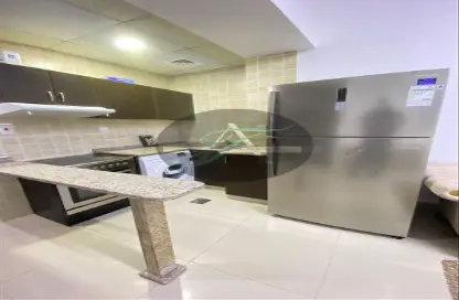 Kitchen image for: Apartment - 1 Bathroom for rent in Al Zarooni Building - Dubai Marina - Dubai, Image 1