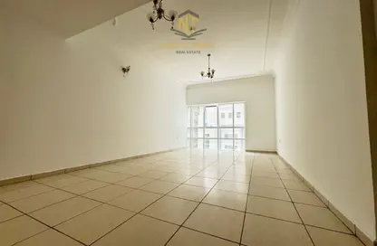 شقة - 2 غرف نوم - 3 حمامات للايجار في شارع التعاون الجديد - التعاون - الشارقة