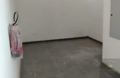 Shop - Studio - 1 Bathroom for rent in Nuaimia Two Tower - Al Nuaimiya - Ajman