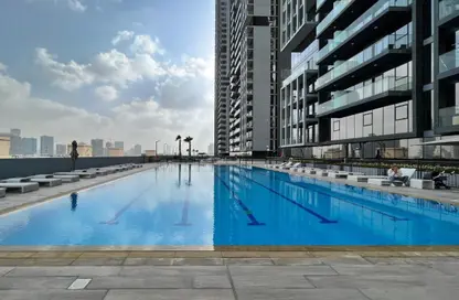 Apartment - Studio - 1 Bathroom for rent in Bloom Towers C - Bloom Towers - Jumeirah Village Circle - Dubai
