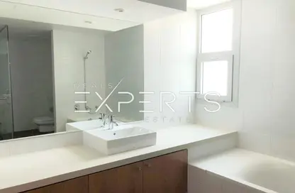 Apartment - 2 Bedrooms - 3 Bathrooms for sale in Al Sana 1 - Al Muneera - Al Raha Beach - Abu Dhabi