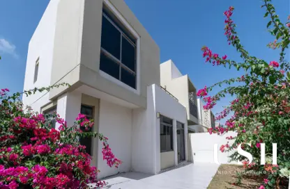 Townhouse - 4 Bedrooms - 5 Bathrooms for rent in Noor Townhouses - Town Square - Dubai