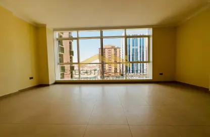 Apartment - 2 Bedrooms - 2 Bathrooms for rent in Al Rahma Tower - CBD (Central Business District) - City Downtown - Abu Dhabi