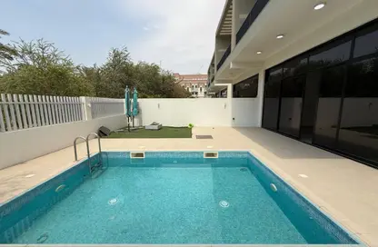Villa - 4 Bedrooms - 4 Bathrooms for rent in District 18 - Jumeirah Village Circle - Dubai
