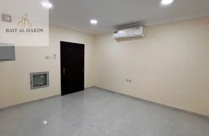 Apartment - 2 Bedrooms - 2 Bathrooms for rent in Al Jawhara Building - Al Rawda 3 - Al Rawda - Ajman