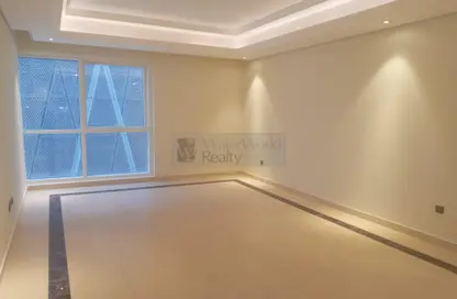 Empty Room image for: Apartment - 2 Bedrooms - 4 Bathrooms for rent in Mon Reve - Downtown Dubai - Dubai, Image 1