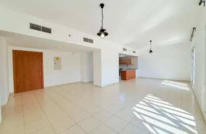 شقة - 2 غرف نوم - 3 حمامات للايجار في سيينا 2 - توسكان رزدنس - الضاحية 10 - قرية الجميرا سركل - دبي شقة - 2 غرف نوم - 3 حمامات للايجار في سيينا 2 - توسكان رزدنس - الضاحية 10 - قرية الجميرا سركل - دبي