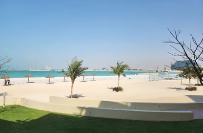 شقة - 1 حمام للايجار في فيروز - باب البحر - جزيرة المرجان - رأس الخيمة