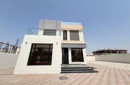 Villa - 4 Bedrooms - 5 Bathrooms for rent in Wadi Alshabak - Dubai