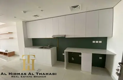 شقة - 1 حمام للايجار في برج بلو ويفز - مجمع دبي ريزيدنس - دبي لاند - دبي