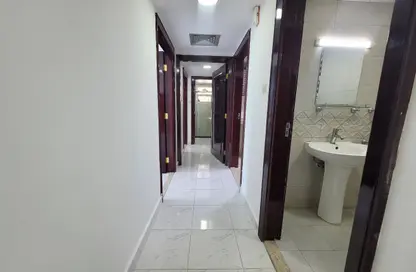Apartment - 2 Bedrooms - 2 Bathrooms for rent in Khalidiya Street - Al Khalidiya - Abu Dhabi