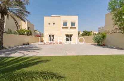 Villa - 3 Bedrooms - 4 Bathrooms for rent in Meadows 9 - Meadows - Dubai