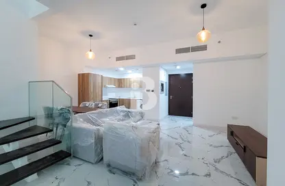 Duplex - 2 Bedrooms - 3 Bathrooms for rent in Oasis 2 - Oasis Residences - Masdar City - Abu Dhabi