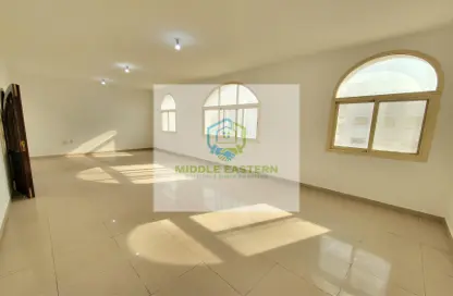 Empty Room image for: Apartment - 4 Bedrooms - 5 Bathrooms for rent in Al Dhafrah Street - Al Mushrif - Abu Dhabi, Image 1
