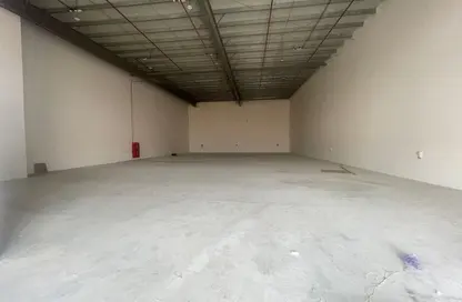 مستودع - استوديو - 1 حمام للايجار في منطقة الإمارات الصناعية الحديثة - أم القيوين