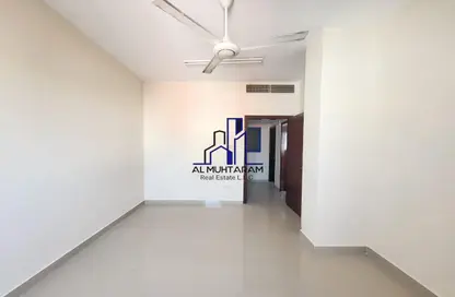 شقة - غرفة نوم - 1 حمام للايجار في بناية البطينة 9 - البطينة - الشارقة