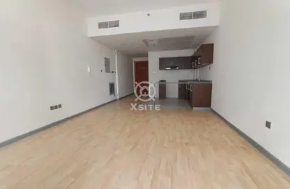 Apartment - Studio - 1 Bathroom for rent in Binghatti Apartments - Dubai Silicon Oasis - Dubai
