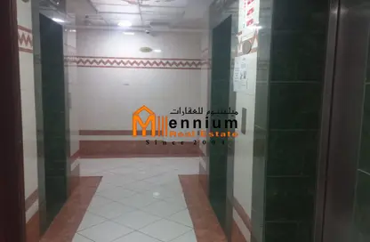 شقة - 2 غرف نوم - 3 حمامات للايجار في شارع التعاون الجديد - التعاون - الشارقة