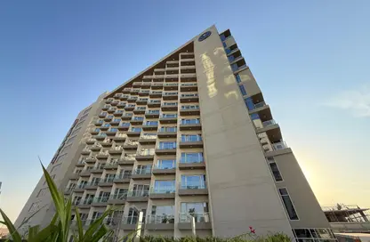 النزل و الشقق الفندقية - 1 حمام للبيع في نافيتاز للاقامة و الشقق القندقية - داماك هيلز 2 - دبي