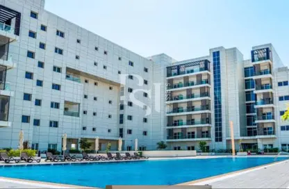 Apartment - 1 Bathroom for rent in Leonardo Residences - Masdar City - Abu Dhabi