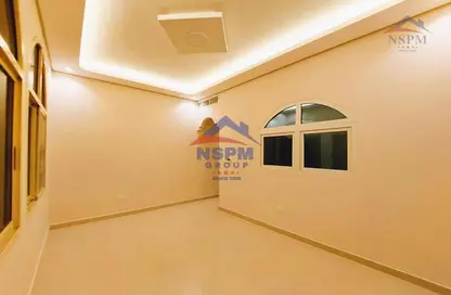 صورة لـ غرفة فارغة شقة - غرفة نوم - 1 حمام للايجار في شارع المطار - أبوظبي ، صورة رقم 1