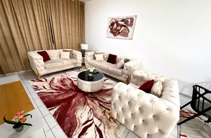 شقة - 2 غرف نوم - 2 حمامات للايجار في برج الملكة - القصباء - الشارقة