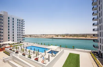 Apartment - 1 Bedroom - 1 Bathroom for sale in Waters Edge - Yas Island - Abu Dhabi