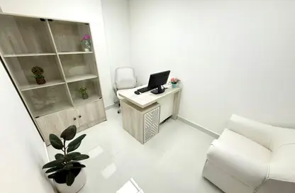 Office Space - Studio - 1 Bathroom for rent in Silver Home Building - Hor Al Anz - Deira - Dubai