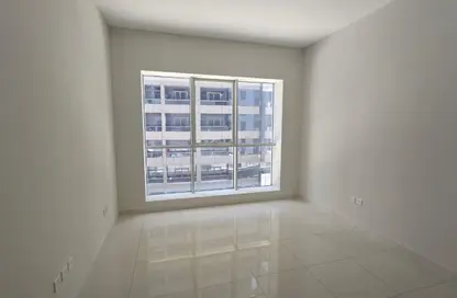 شقة - 2 غرف نوم - 3 حمامات للبيع في برج صحارى 4 - مجمع صحارى - النهدة - الشارقة شقة - 2 غرف نوم - 3 حمامات للبيع في برج صحارى 4 - مجمع صحارى - النهدة - الشارقة