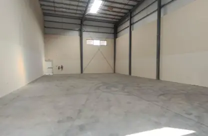 Warehouse - Studio - 1 Bathroom for rent in Umm Al Thuoob - Umm Al Quwain