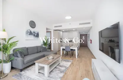 شقة - غرفة نوم - 1 حمام للبيع في شرق 40 - الفرجان - دبي