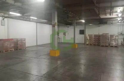 Warehouse - Studio - 1 Bathroom for rent in RAS - Umm Ramool - Dubai Warehouse - Studio - 1 Bathroom for rent in RAS - Umm Ramool - Dubai