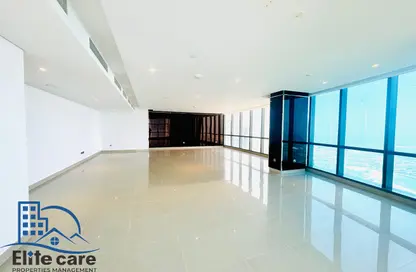 Apartment - 3 Bedrooms - 5 Bathrooms for rent in Etihad Tower 4 - Etihad Towers - Corniche Road - Abu Dhabi