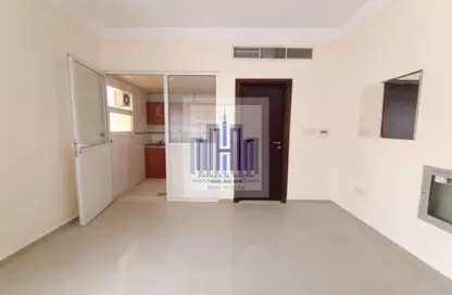Apartment - Studio - 1 Bathroom for rent in Fire Station Road - Muwaileh - Sharjah