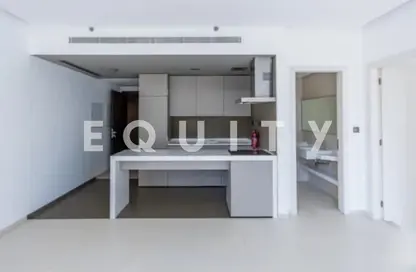Apartment - 1 Bedroom - 2 Bathrooms for sale in West Avenue Tower - Dubai Marina - Dubai