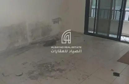Apartment - 2 Bedrooms - 3 Bathrooms for rent in Qasimia 10 building - Al Mahatta - Al Qasimia - Sharjah