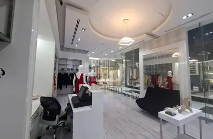 Retail - Studio for rent in Park Towers - DIFC - Dubai