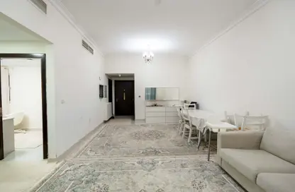 شقة - غرفة نوم - 2 حمامات للايجار في جي 24 - منطقة 11 - قرية جميرا الدائرية - دبي